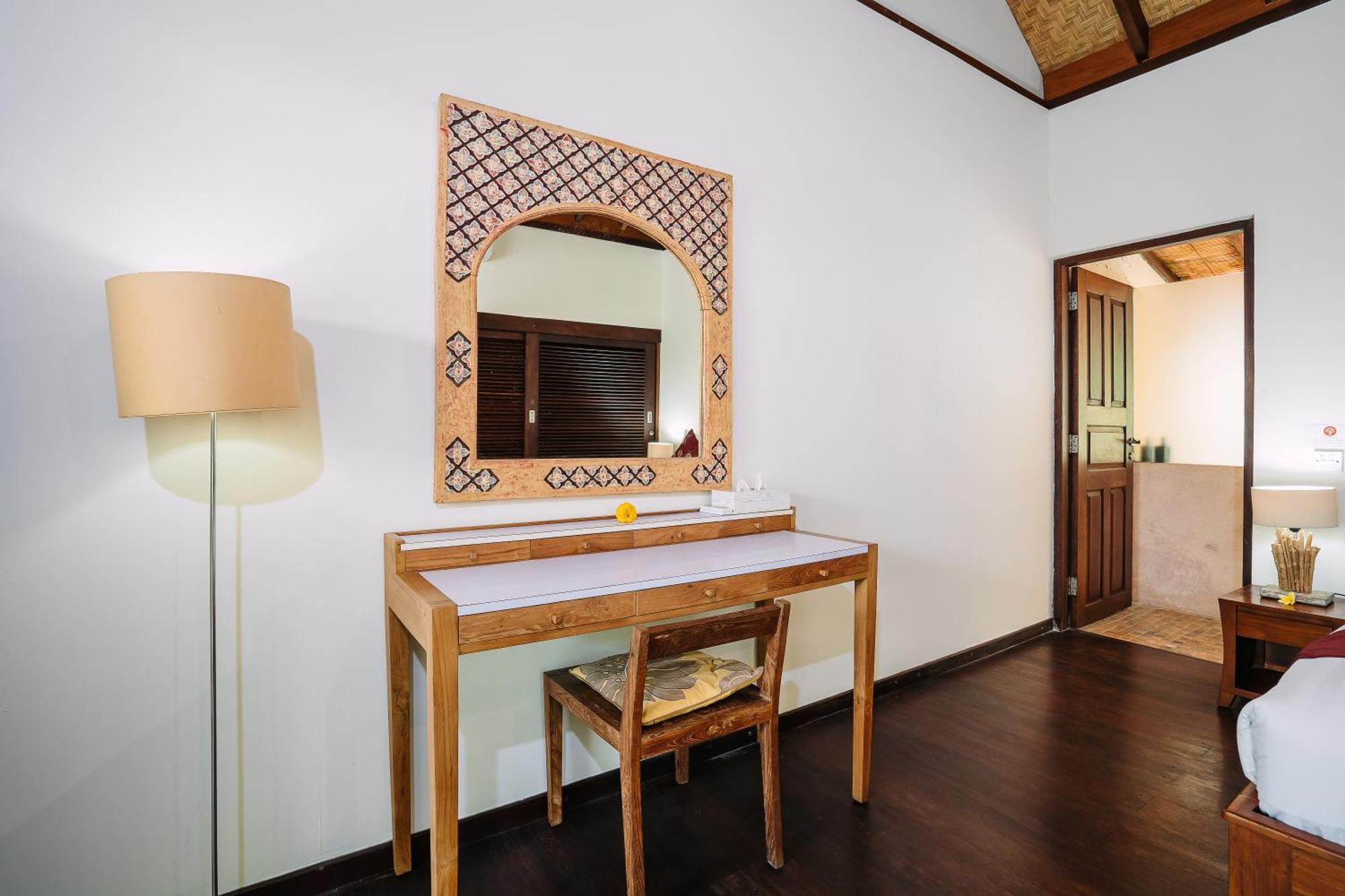 Cira - 5 Bedrooms Private Next To