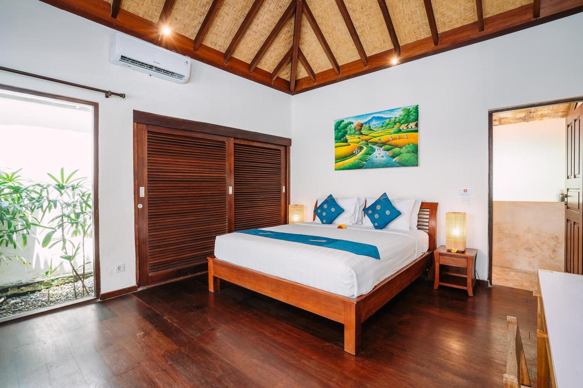 Cira - 5 Bedrooms Private Next To Villa *