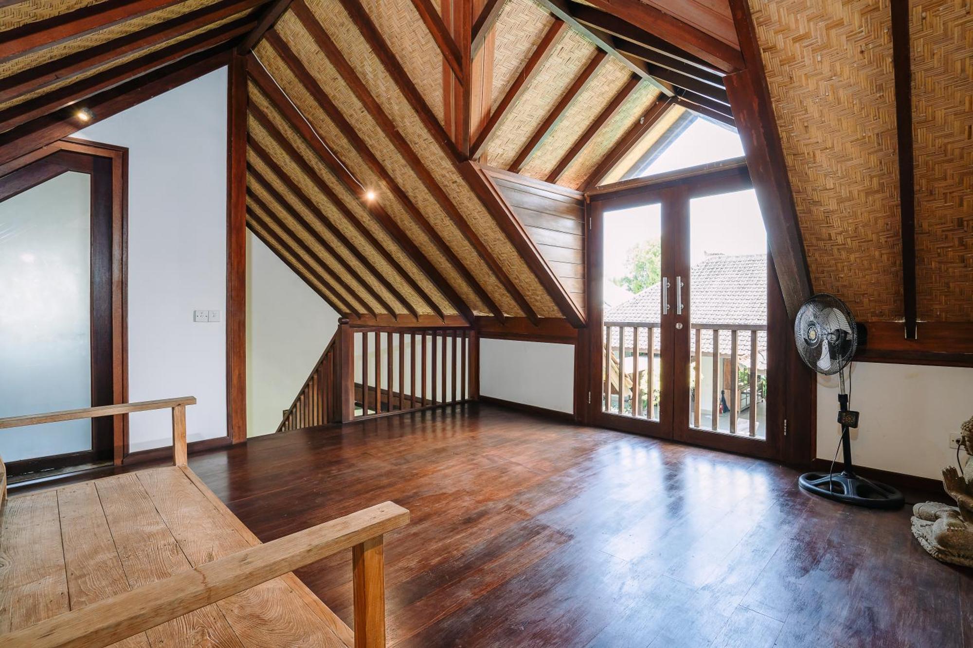 Cira - 5 Bedrooms Private Next To Villa
