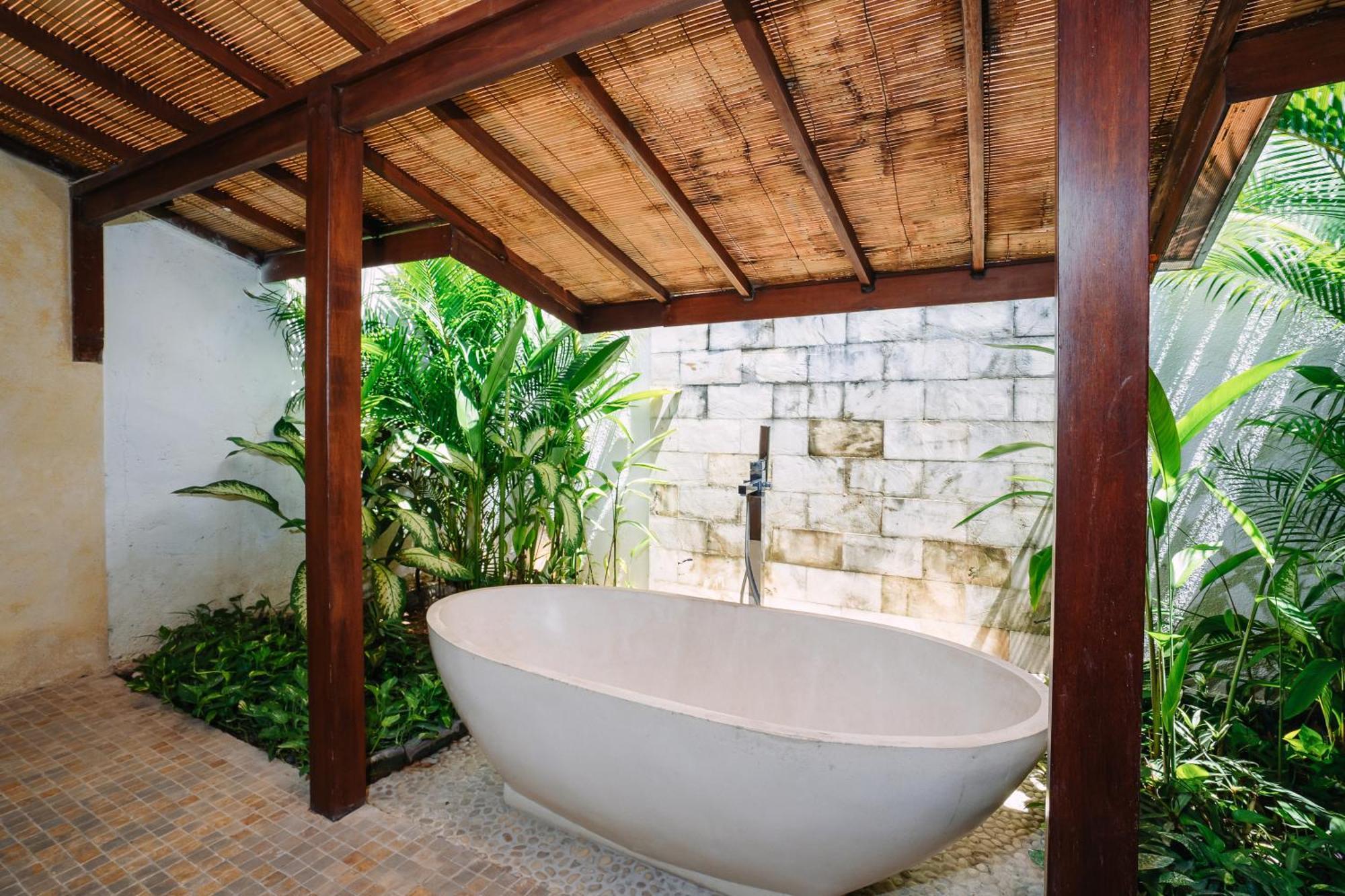 Villa Cira - 5 Bedrooms Private Next To