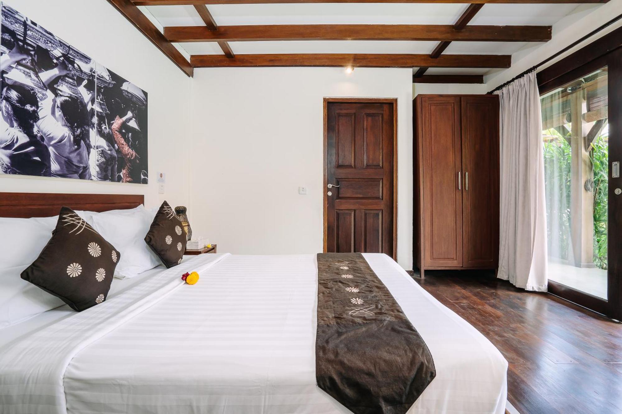 Cira - 5 Bedrooms Private Next To *