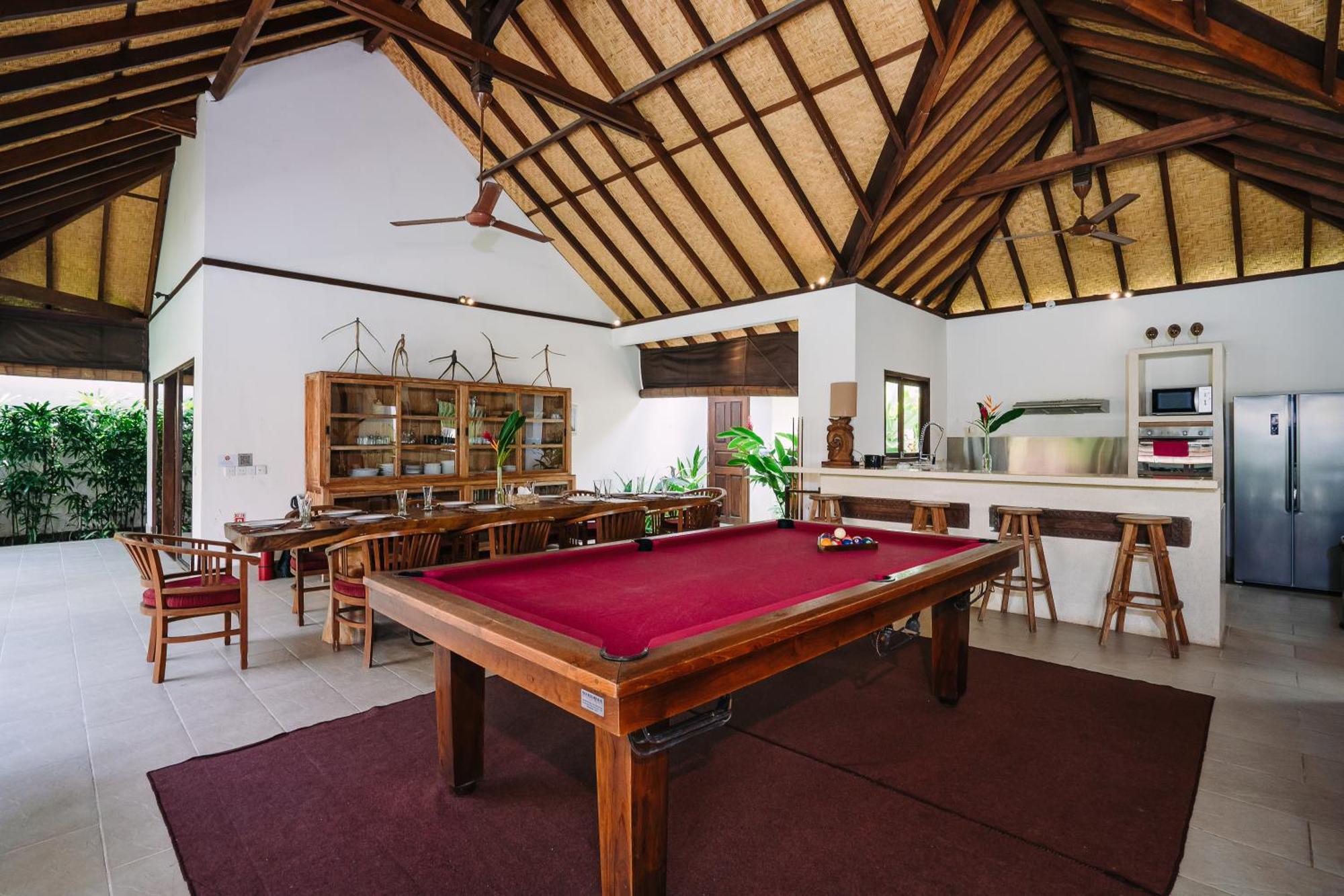 Cira - 5 Bedrooms Private Next To Villa *