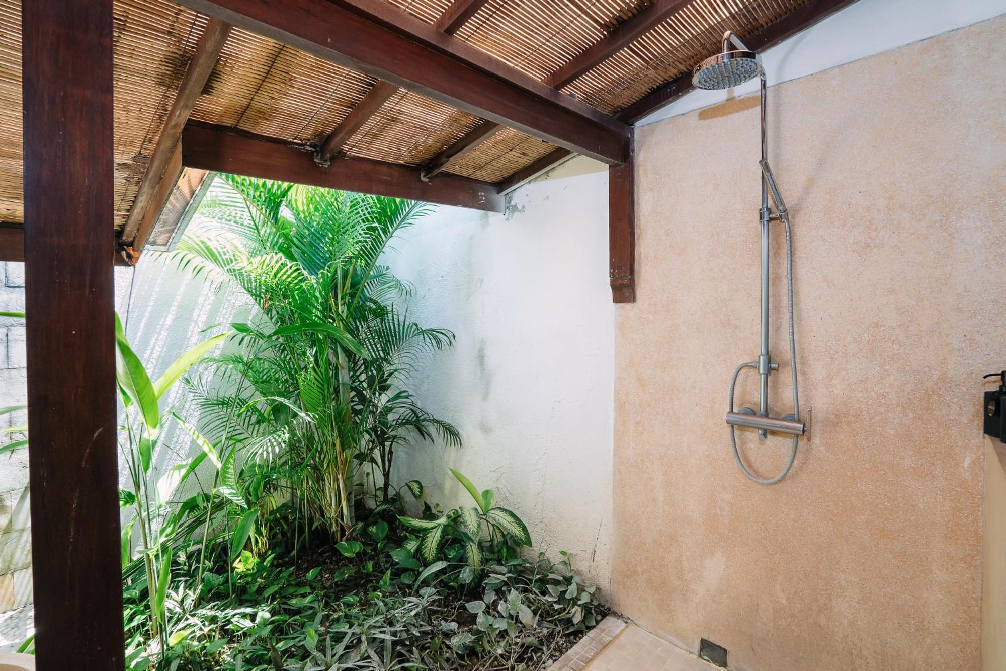 Villa Cira - 5 Bedrooms Private Next To *